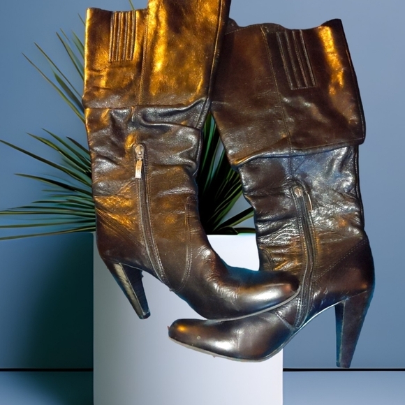 Guess knee high leather boots size 9.5M - Picture 1 of 10